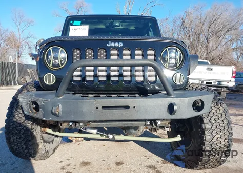 2013 Jeep Wrangler Unlimited Sport z USA, uszkodzony, nr VIN 1C4HJWDG4DL509247